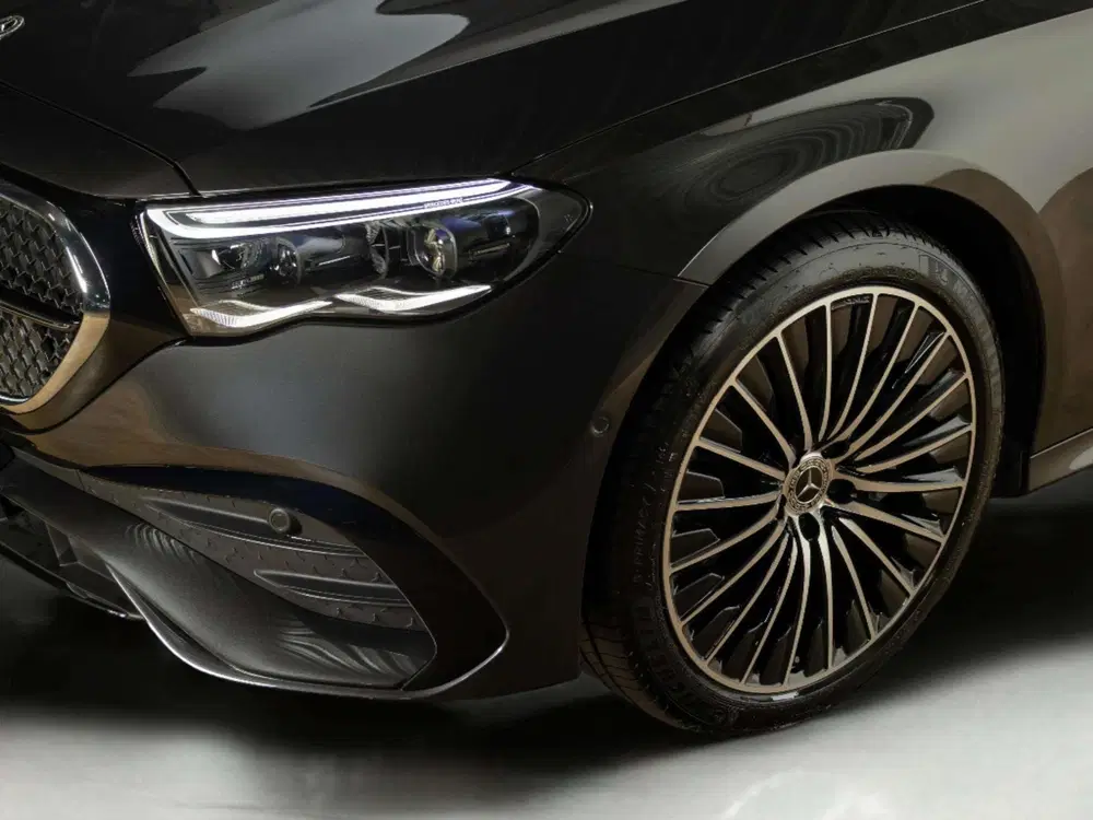 Mercedes-Benz E-Klasse 300 e Sport Edition Panoram uit 2026, foto 7