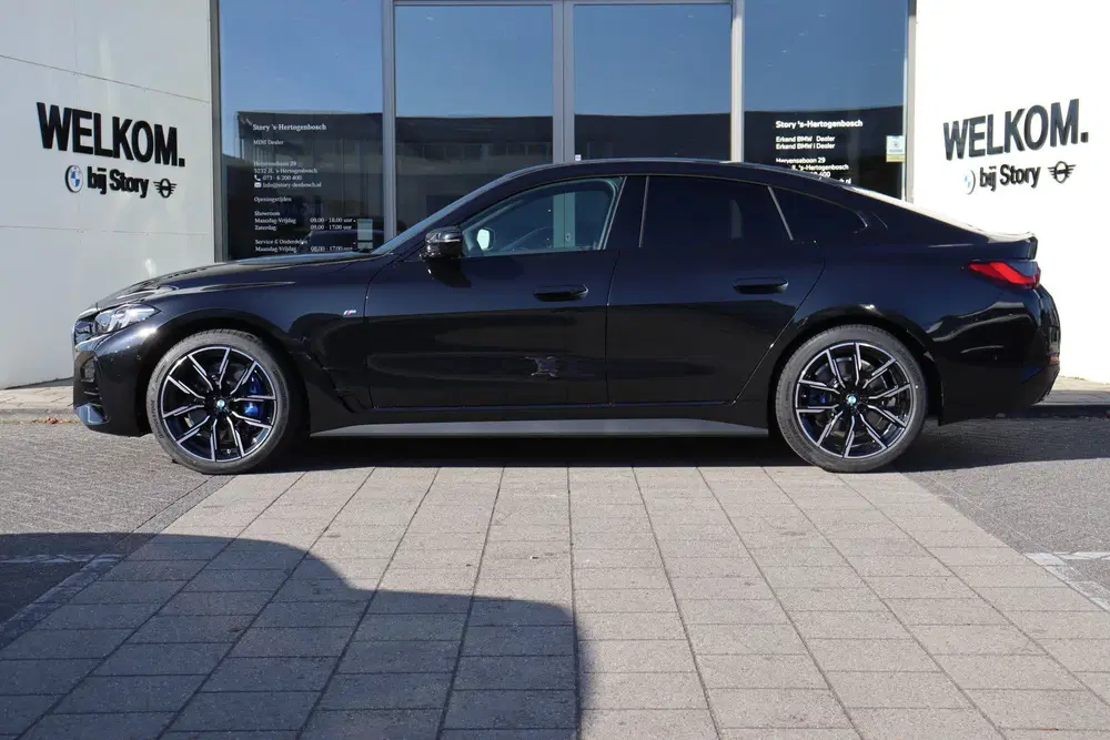 BMW 4-serie Coupé 420i M Sport Automaat uit 2026, foto 3