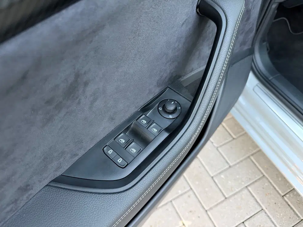 Skoda Superb 1.4 TSI iV Sportline uit 2022, foto 15