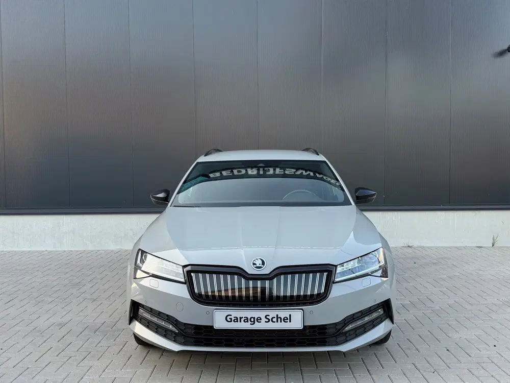 Skoda Superb 1.4 TSI iV Sportline uit 2022, foto 3