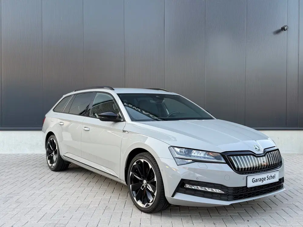 Skoda Superb 1.4 TSI iV Sportline uit 2022, foto 4
