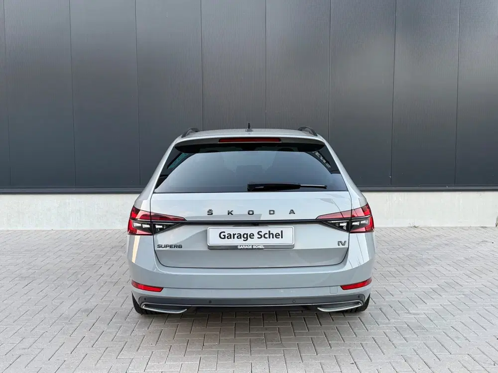Skoda Superb 1.4 TSI iV Sportline uit 2022, foto 7