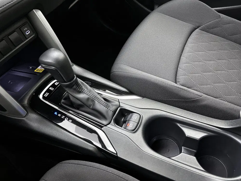 Toyota Corolla Cross Hybrid 140 Style uit 2025, foto 15