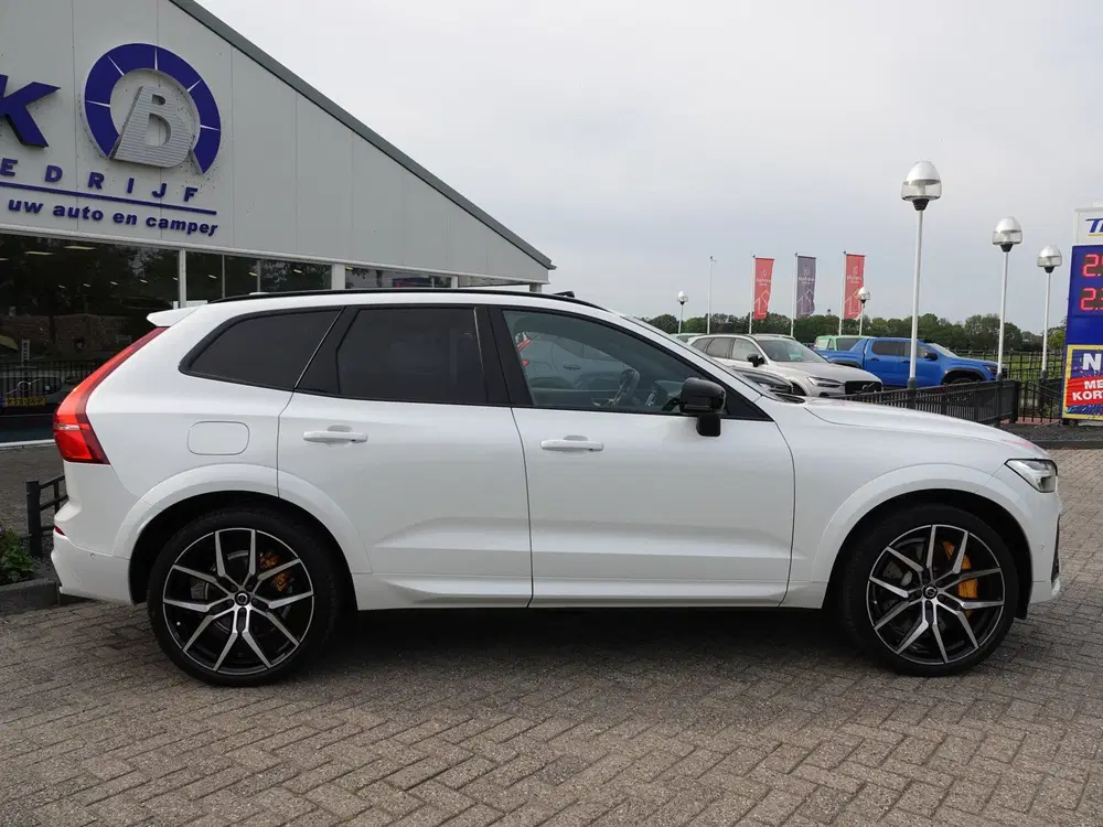 Volvo XC60 2.0 T8 Plug-in-hybrid AWD Polestar Enginee uit 2021, foto 2