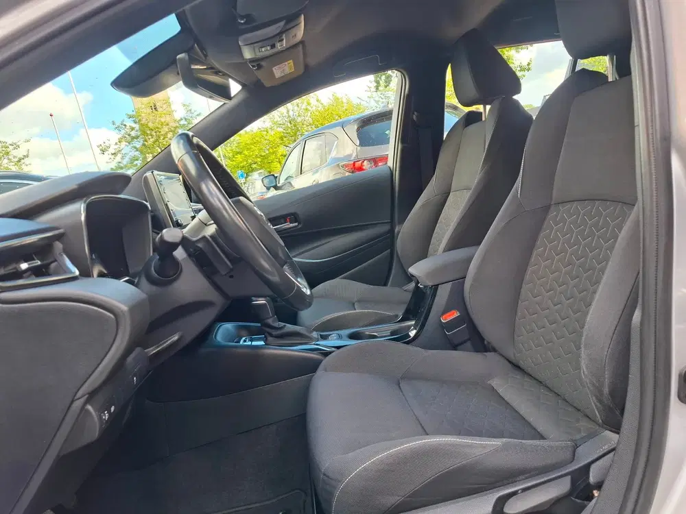 Toyota Corolla 2.0 Hybrid First Edition. 2 li uit 2019, foto 4
