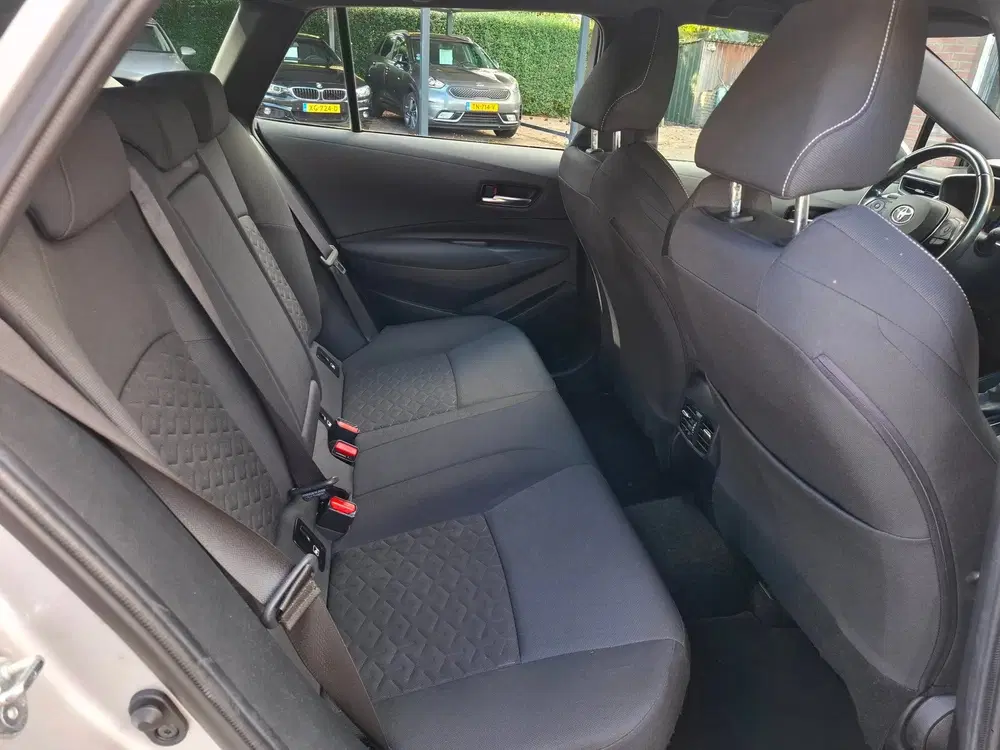 Toyota Corolla 2.0 Hybrid First Edition. 2 li uit 2019, foto 5