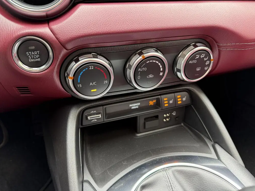 Mazda MX-5 RF 2.0 SkyActiv-G RF Apple carplay uit 2021, foto 14