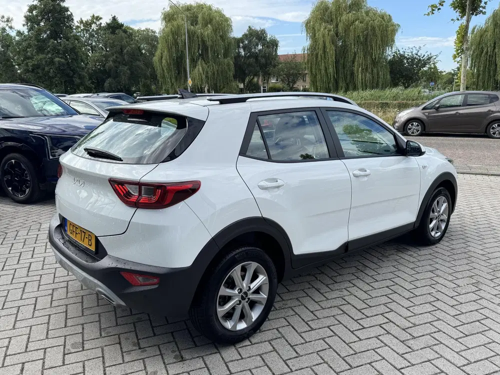 Kia Stonic 1.0 T-GDi MHEV DynamicLine uit 2024, foto 5