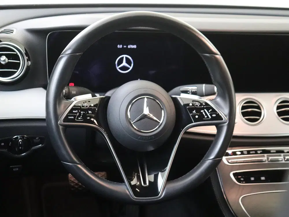 Mercedes-Benz E-Klasse 200 AMG Line uit 2023, foto 10