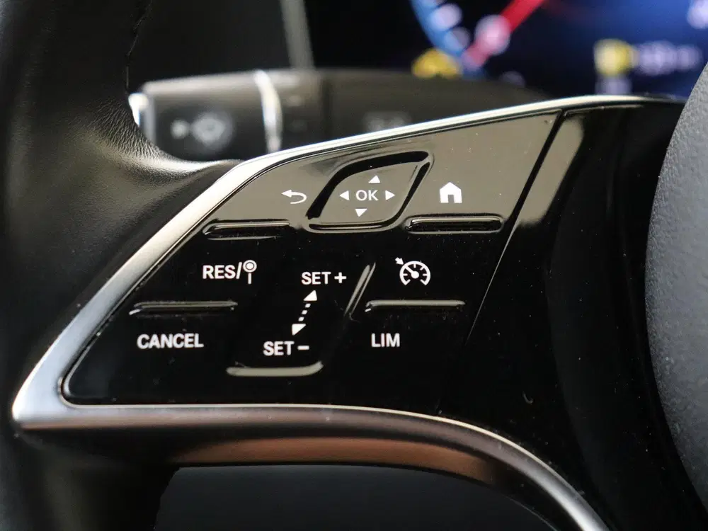 Mercedes-Benz E-Klasse 200 AMG Line uit 2023, foto 12