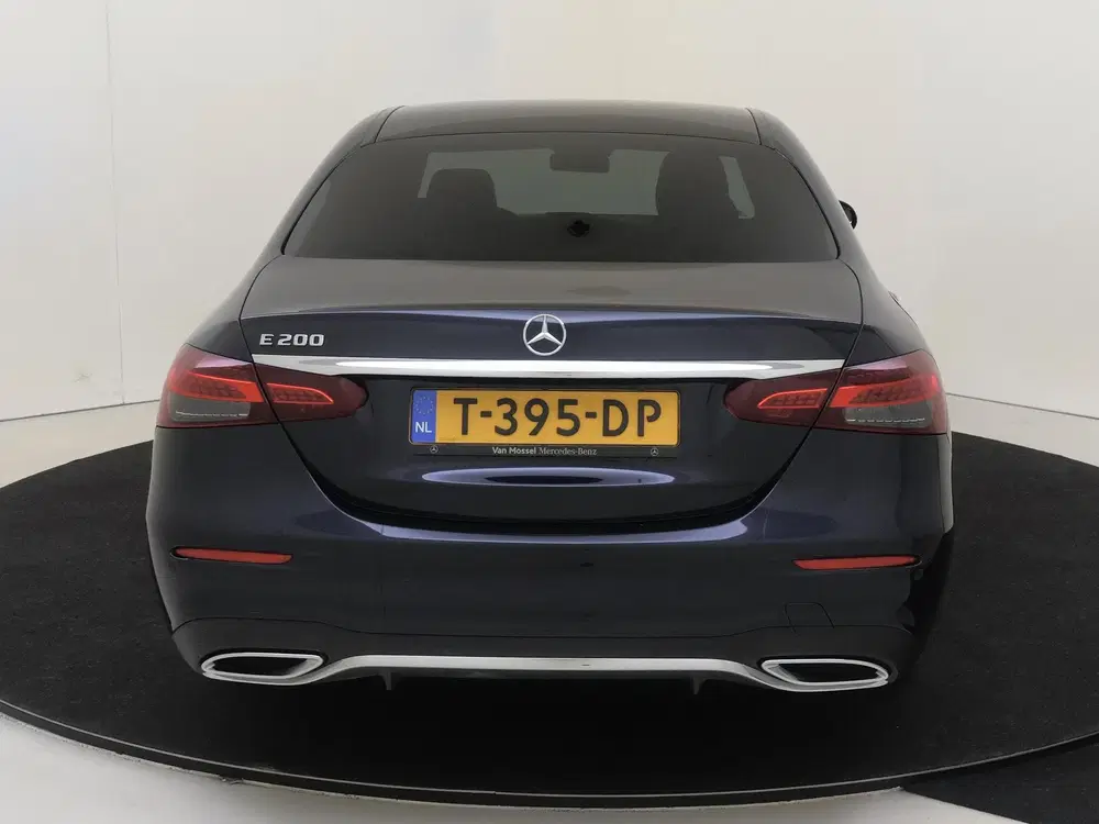 Mercedes-Benz E-Klasse 200 AMG Line uit 2023, foto 7