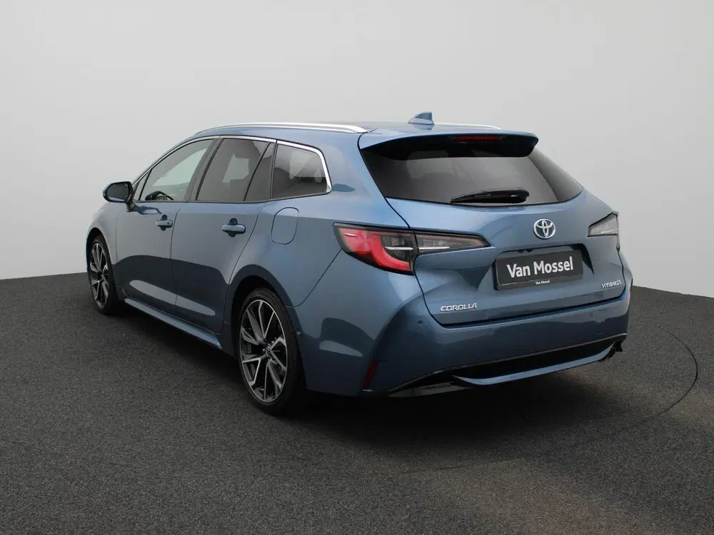 Toyota Corolla 2.0 Hybrid Executive JBL uit 2022, foto 2