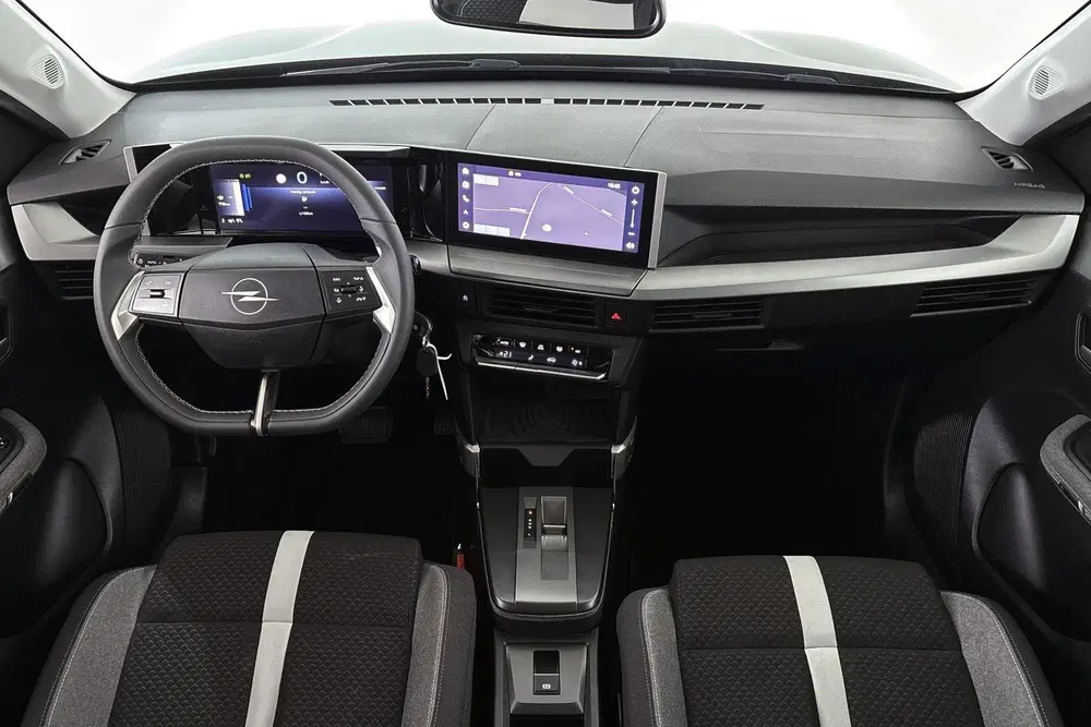 Opel Frontera 1.2 Turbo Hybrid GS 7 Zits Achteruitrijcam uit 2025, foto 7