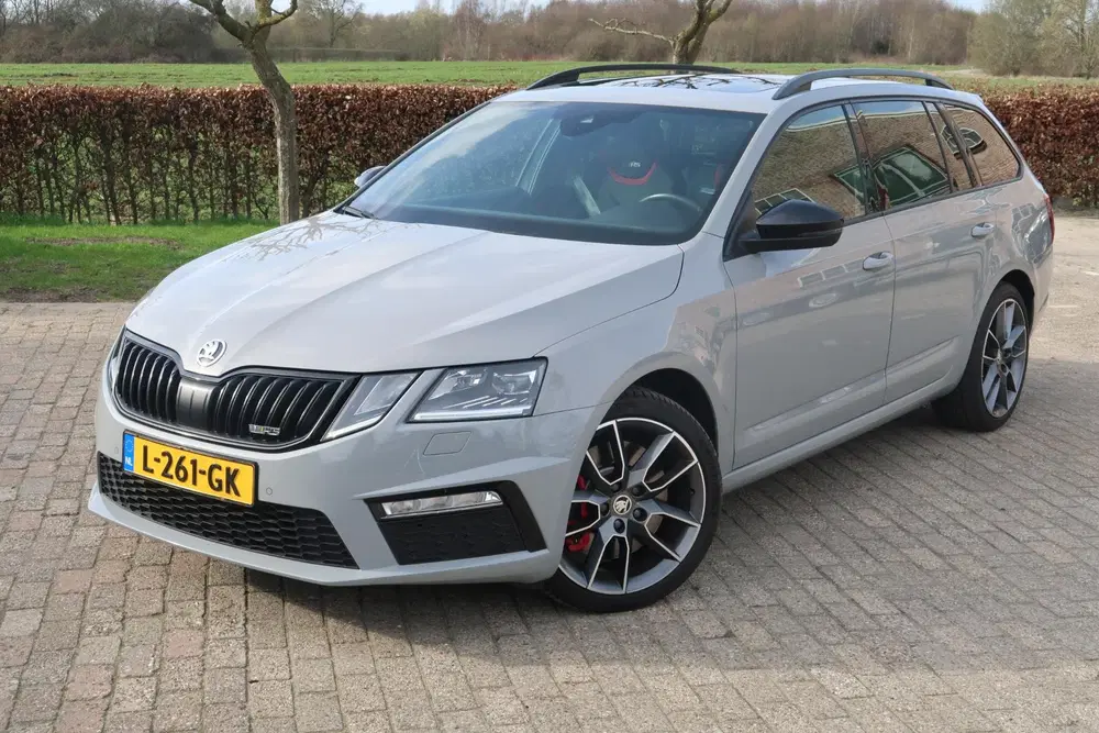 Skoda Octavia 2.0 TSI RS 245 Business VRS PANO-DAK uit 2020, foto 3