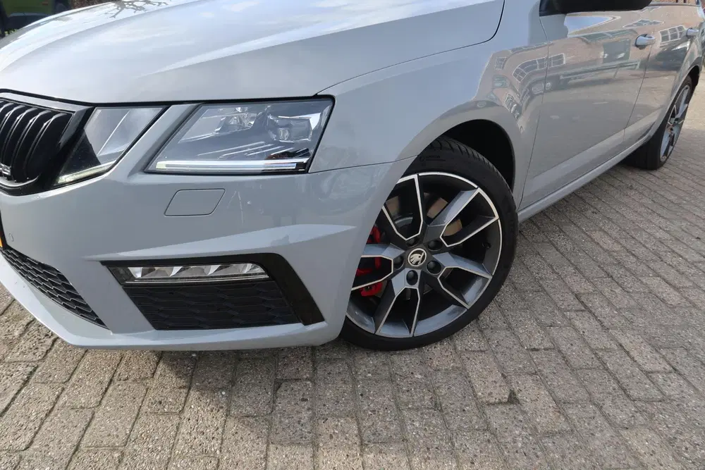 Skoda Octavia 2.0 TSI RS 245 Business VRS PANO-DAK uit 2020, foto 5