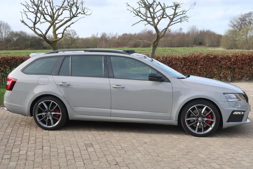 Skoda Octavia 2.0 TSI RS 245 Business VRS PANO-DAK uit 2020, foto 6