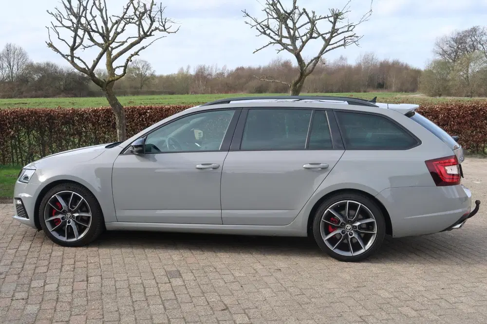 Skoda Octavia 2.0 TSI RS 245 Business VRS PANO-DAK uit 2020, foto 7