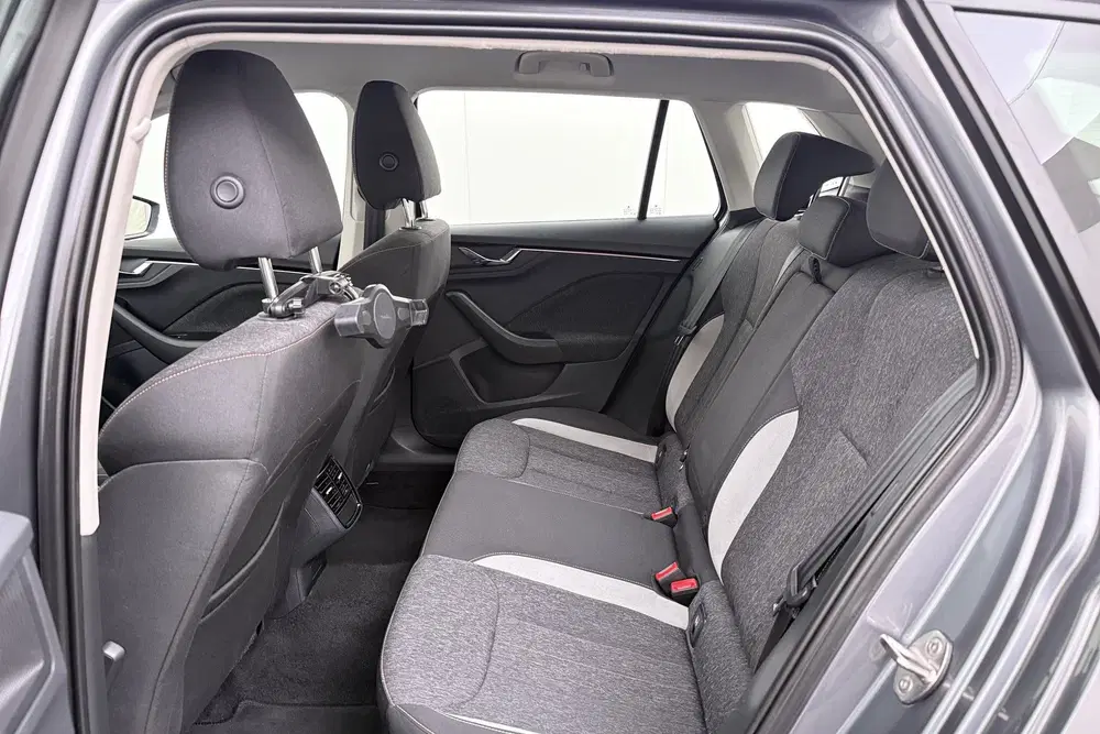 Skoda Kamiq 1.0 TSI Business+ Trekhaak Half-Leder Digi uit 2022, foto 12