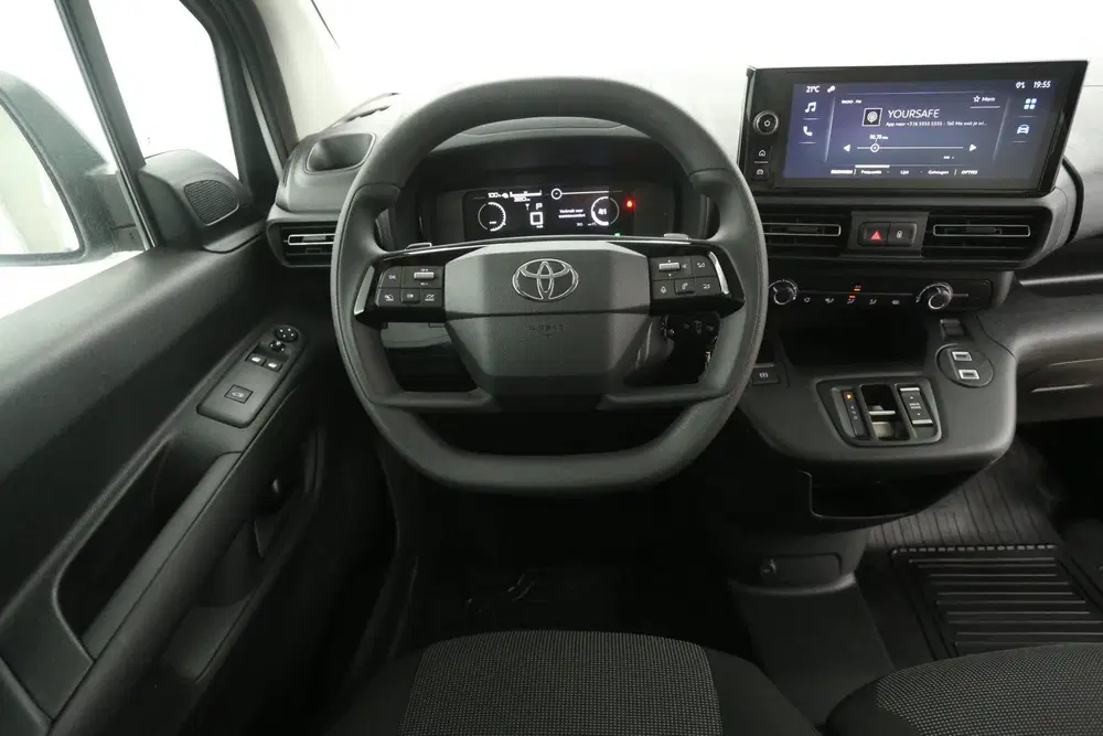 Toyota Proace City Challenger Long 50 kWh uit 2026, foto 2