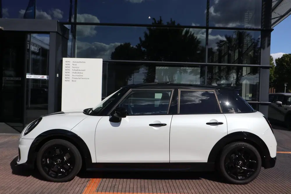Mini John Cooper Works Cooper C uit 2026, foto 3