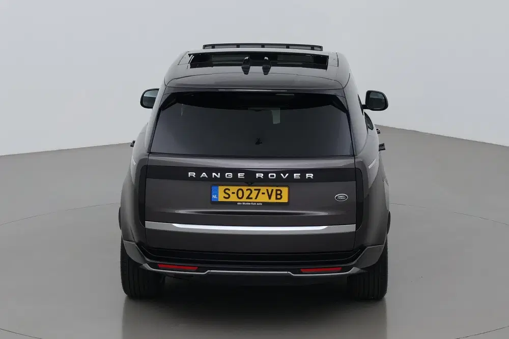 Land Rover Range Rover D350 First Edition uit 2022, foto 9