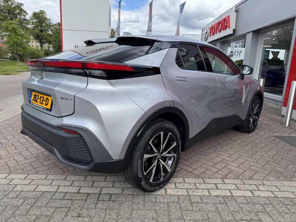 Toyota C-HR Hybrid 140 Dynamic uit 2025, foto 5