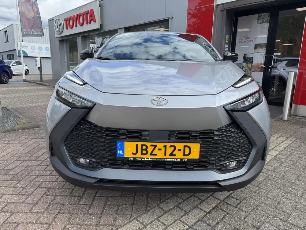 Toyota C-HR Hybrid 140 Dynamic uit 2025, foto 6
