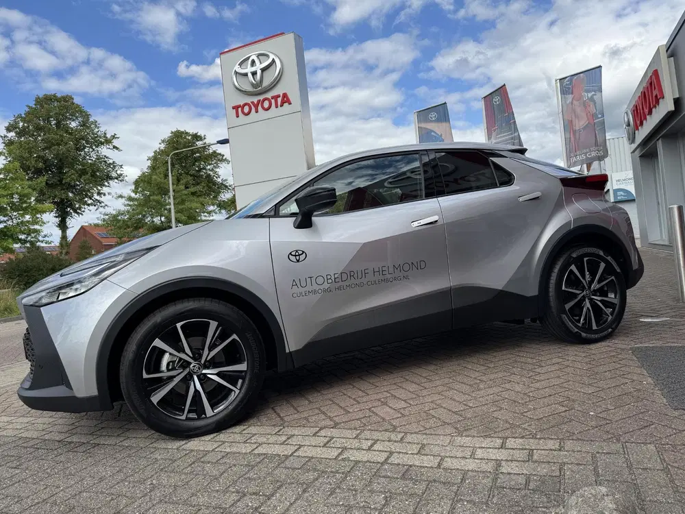 Toyota C-HR Hybrid 140 Dynamic uit 2025, foto 8