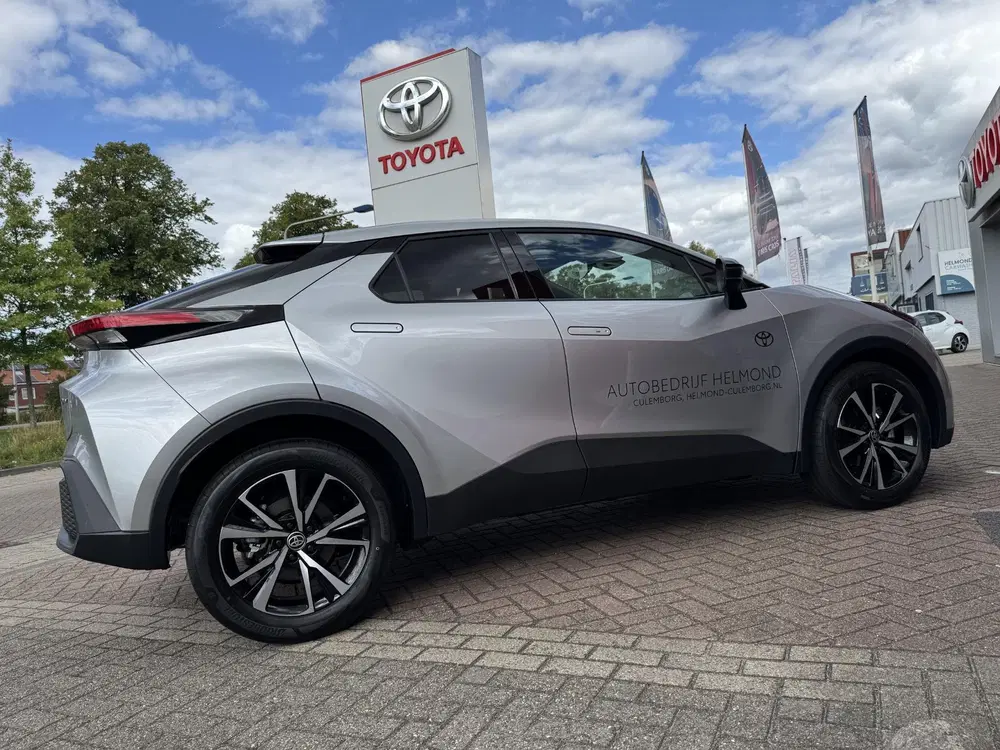 Toyota C-HR Hybrid 140 Dynamic uit 2025, foto 9