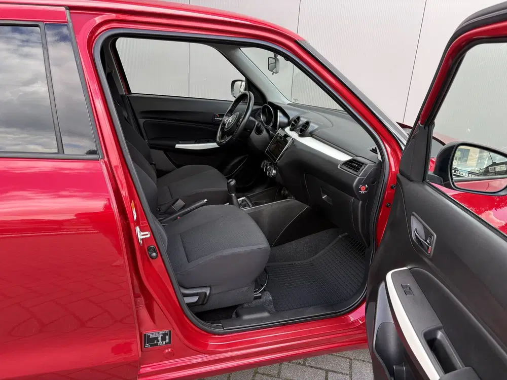 Suzuki Swift 1.2 AllGrip 4x4 Stijl Smart Hybrid Carplay uit 2019, foto 11