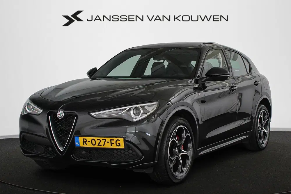 Alfa Romeo Stelvio 2.0 T AWD Veloce Ti 280PK Pano Leder Stuu uit 2022