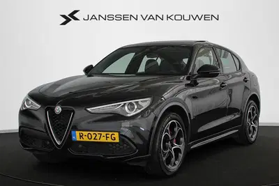 Alfa Romeo Stelvio 2.0 T AWD Veloce Ti 280PK Pano Leder Stuu uit 2022