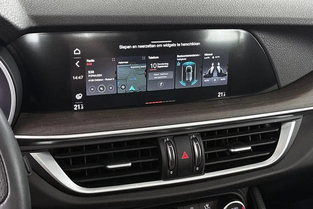 Alfa Romeo Stelvio 2.0 T AWD Veloce Ti 280PK Pano Leder Stuu uit 2022, foto 13
