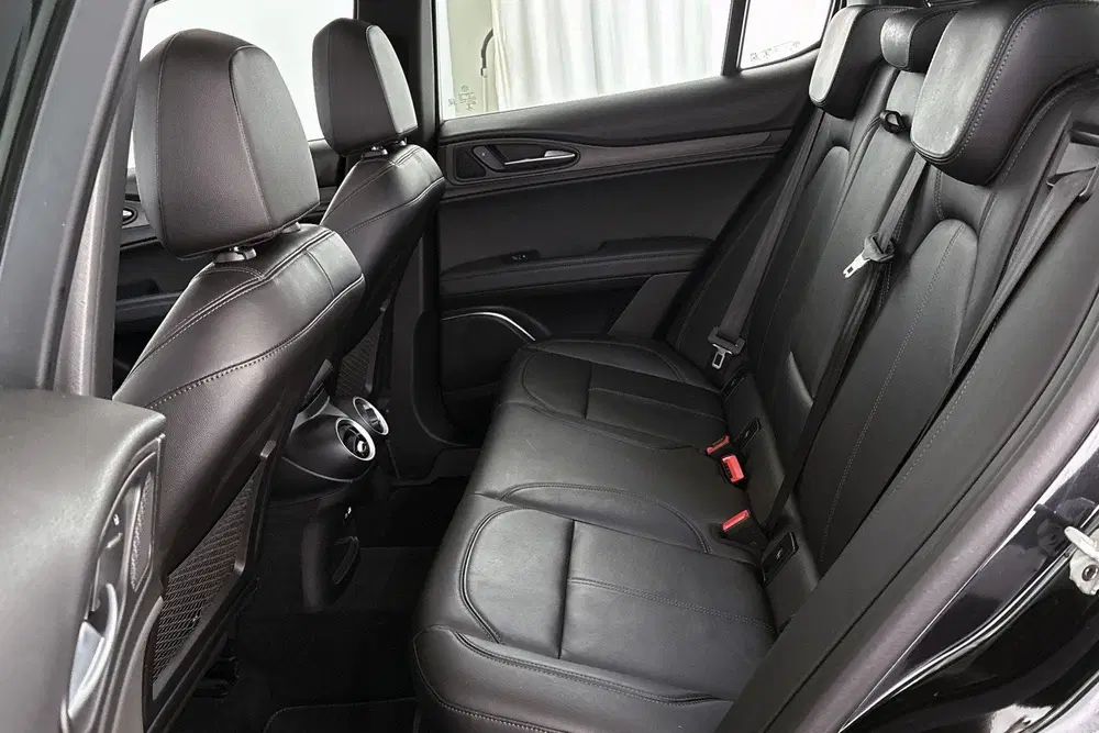 Alfa Romeo Stelvio 2.0 T AWD Veloce Ti 280PK Pano Leder Stuu uit 2022, foto 9