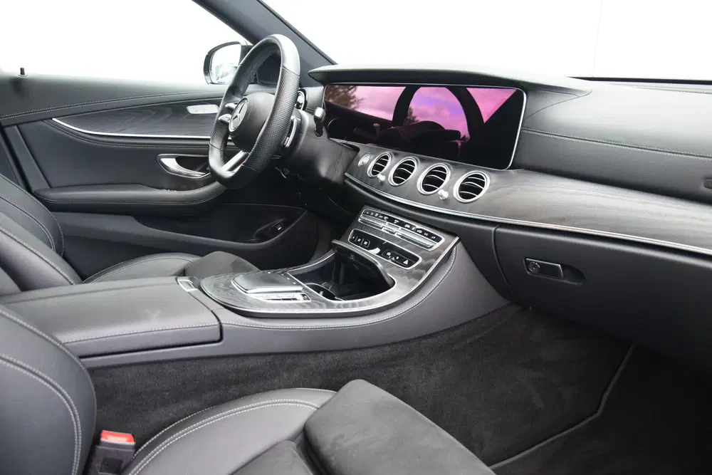 Mercedes-Benz E-Klasse 300 e 4MATIC AMG Line SOH 100% Camera uit 2020, foto 13