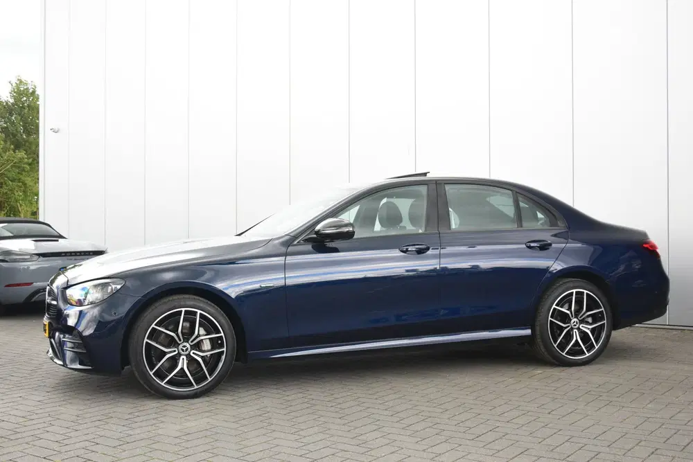 Mercedes-Benz E-Klasse 300 e 4MATIC AMG Line SOH 100% Camera uit 2020, foto 5