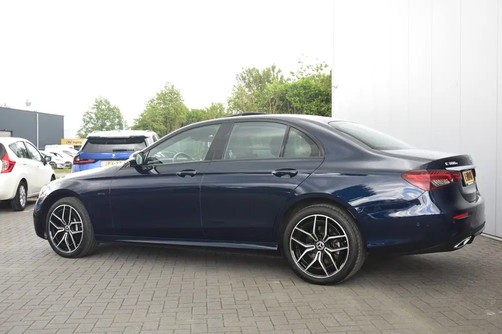 Mercedes-Benz E-Klasse 300 e 4MATIC AMG Line SOH 100% Camera uit 2020, foto 6