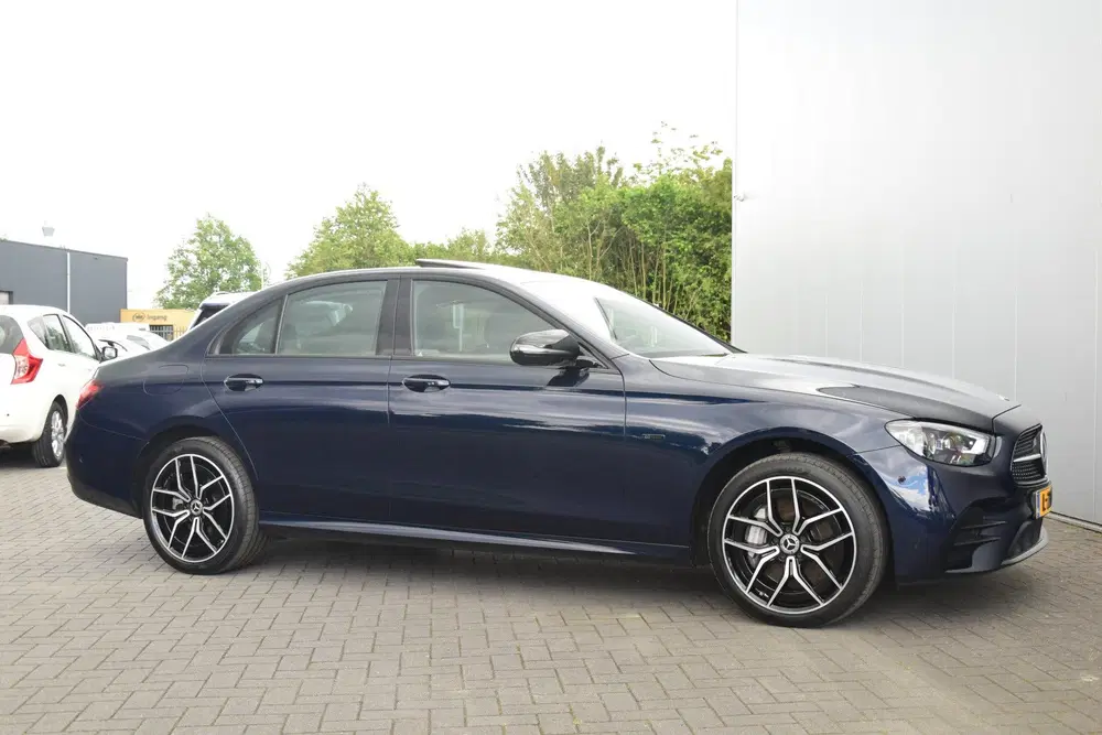 Mercedes-Benz E-Klasse 300 e 4MATIC AMG Line SOH 100% Camera uit 2020, foto 9