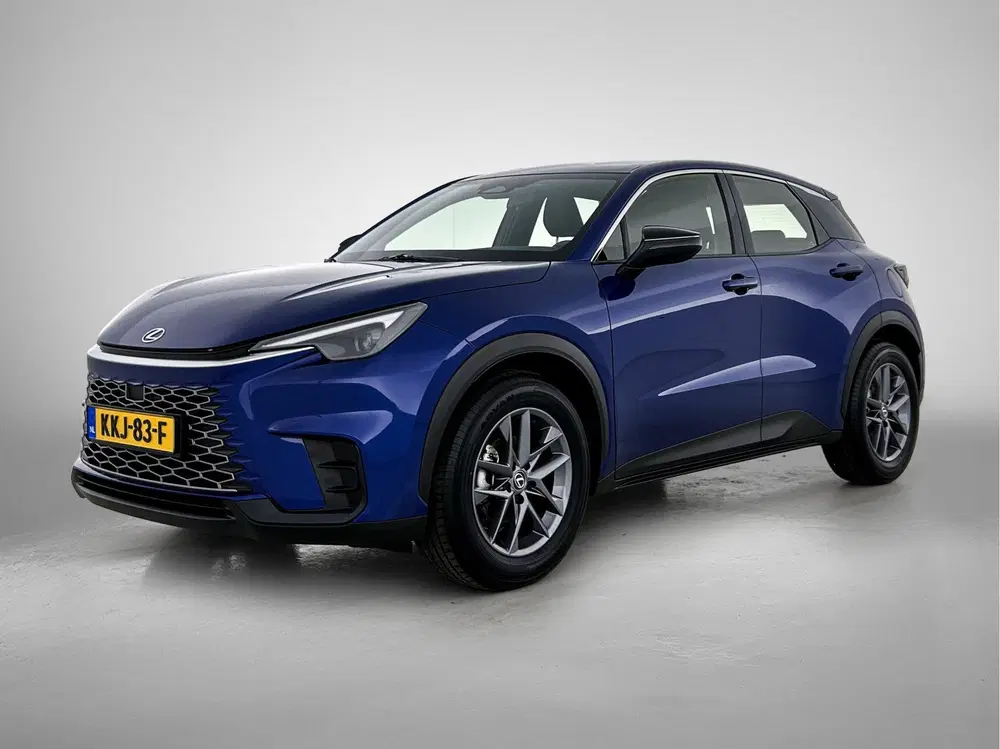 Lexus LBX 2WD uit 2024