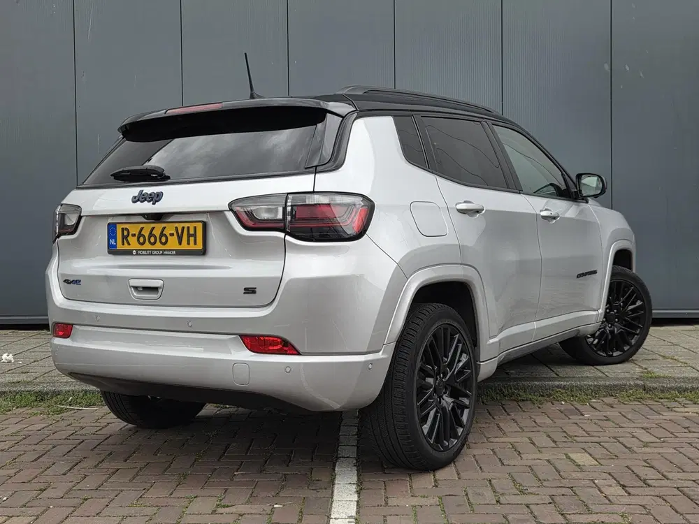 Jeep Compass 4xe PHEV Electric S 240 uit 2022, foto 3