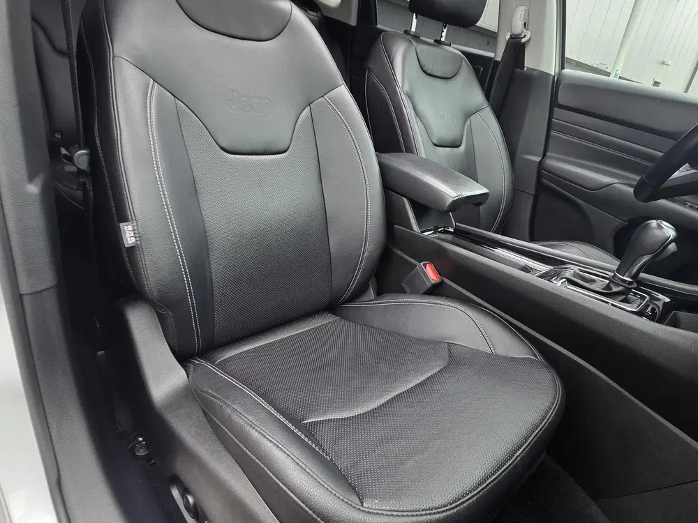 Jeep Compass 4xe PHEV Electric S 240 uit 2022, foto 6