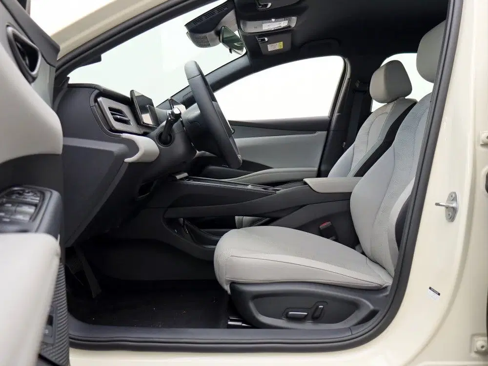BYD Seal 6 1.5 DM-i Boost uit 2025, foto 15