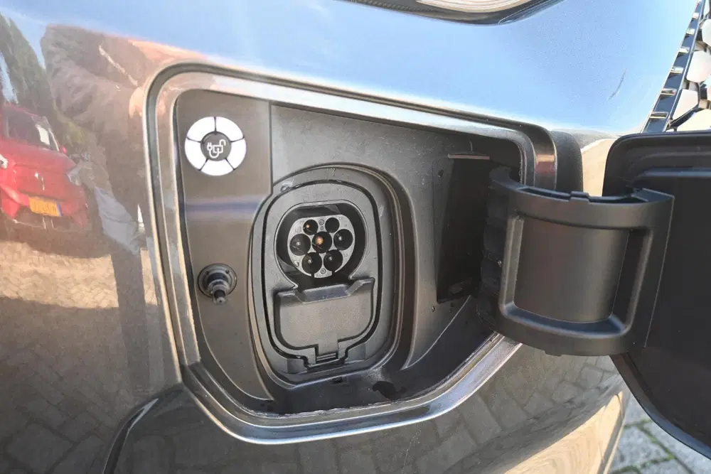 Ford Transit Custom 320 L2H1 Limited 65 kWh uit 2024, foto 13