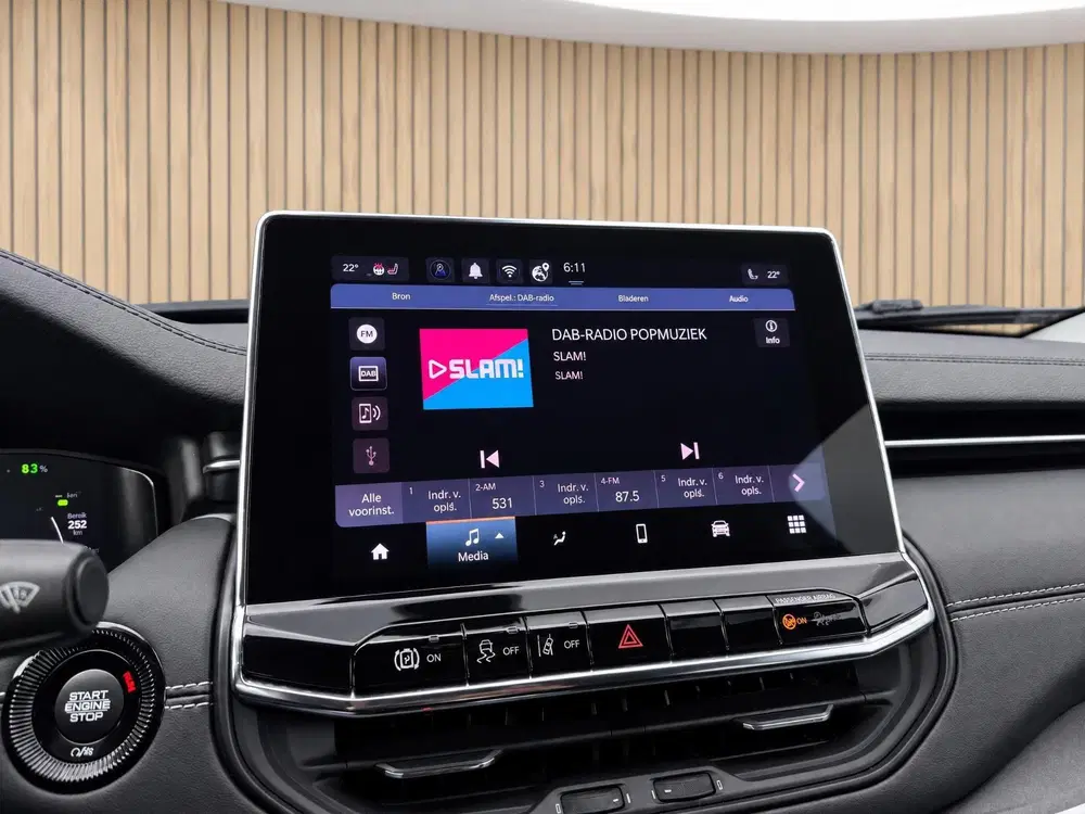 Jeep Compass 4xe 240 Plug-in Hybrid Electric New Upland uit 2022, foto 15