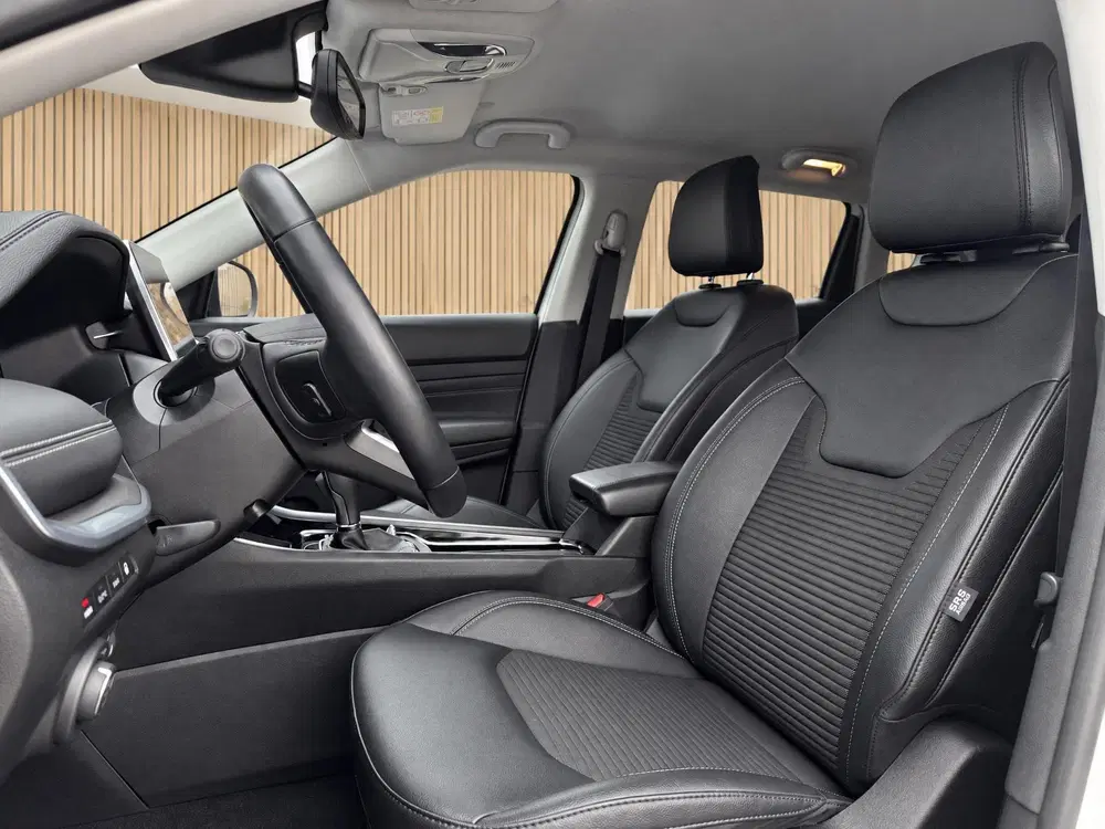 Jeep Compass 4xe 240 Plug-in Hybrid Electric New Upland uit 2022, foto 8