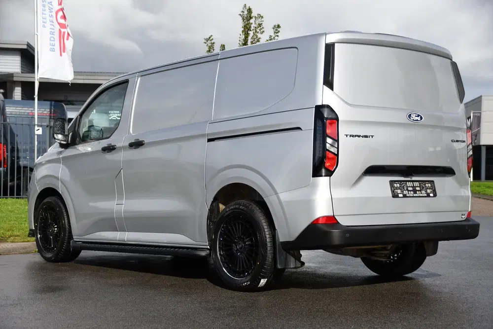 Ford Transit Custom 300 2.0 TDCI L1H1 PB Edition Virtual uit 2024, foto 3