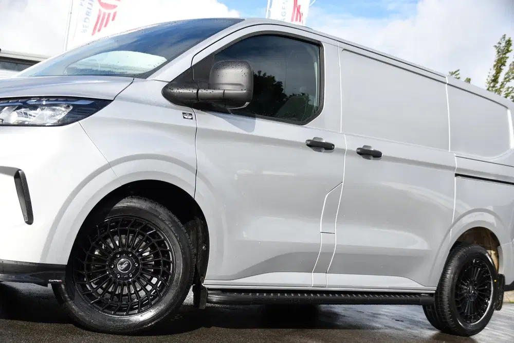 Ford Transit Custom 300 2.0 TDCI L1H1 PB Edition Virtual uit 2024, foto 9