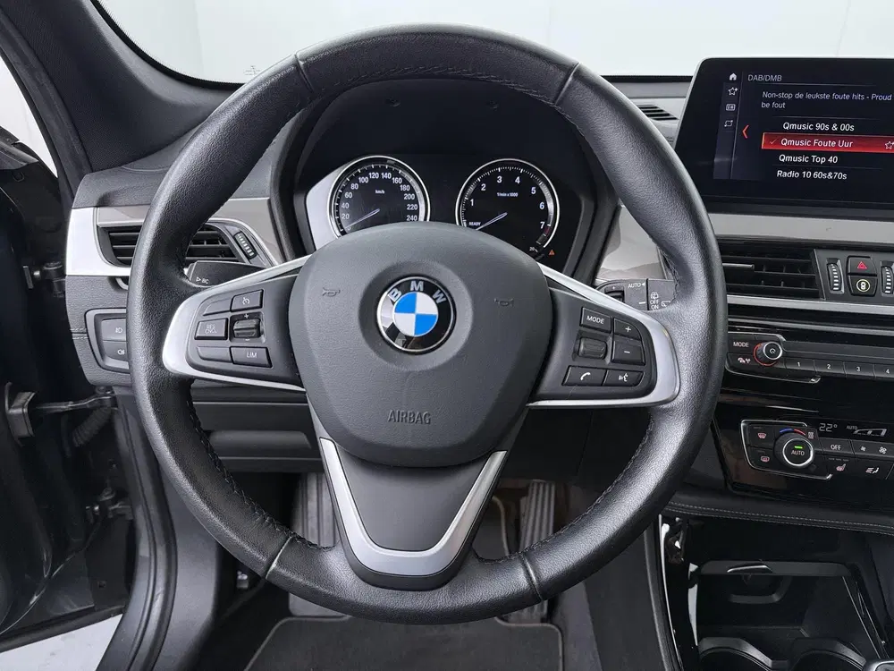 BMW X1 sDrive20i Executive Edition X Line uit 2019, foto 2