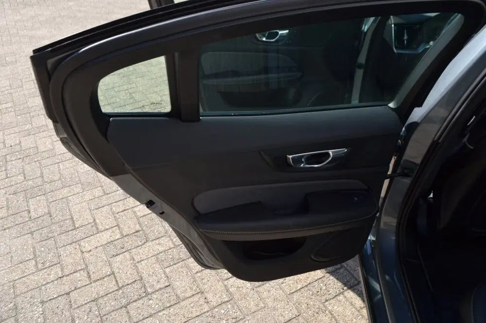 Volvo S60 2.0 T4 R-Design BTW Auto (bj 2020 uit 2020, foto 14
