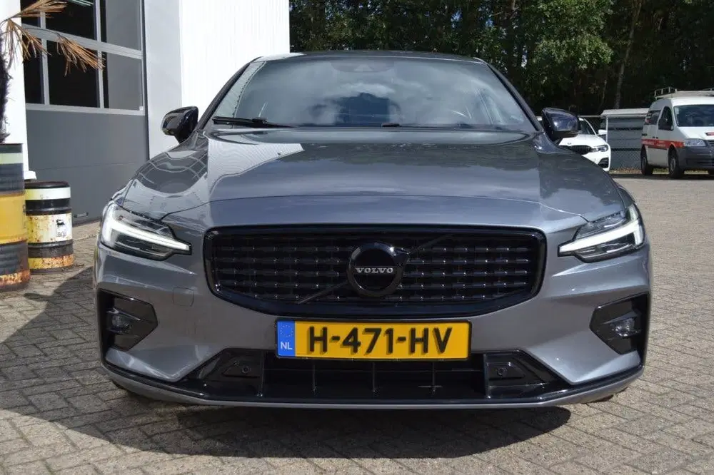 Volvo S60 2.0 T4 R-Design BTW Auto (bj 2020 uit 2020, foto 3
